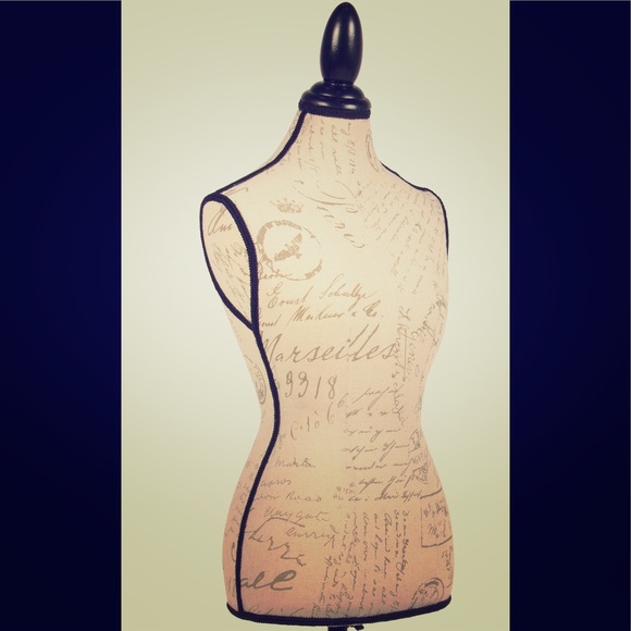 Meet your Posher, June - Picture 1 of 1